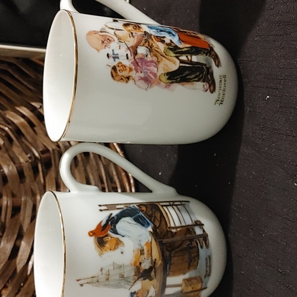 8 Norman Rockwell Museum Cups - Picture 3 of 5
